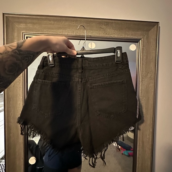 Festival mom shorts - Picture 3 of 3